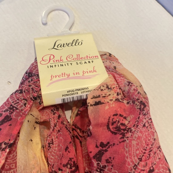 NWT Bundle of 3 Infinity Scarves - Picture 3 of 6